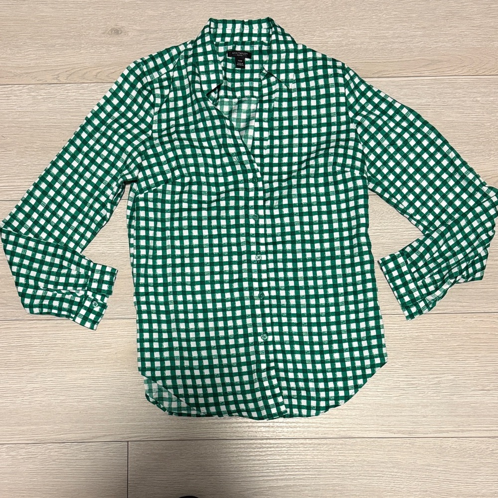 Ann Taylor Green and White Plaid Shirt